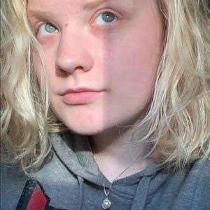 Meet your Posher, Abigail